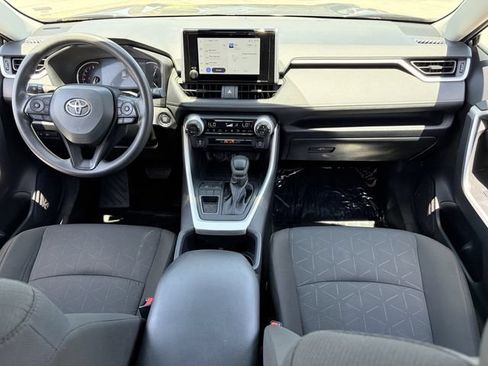 Used 2025 Toyota RAV4 XLE FWD image 16