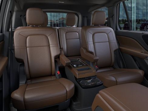 New 2026 Lincoln Aviator Reserve w/ Luxury Package RWD image 11