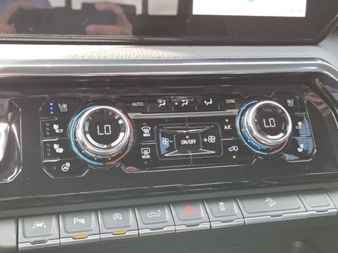 New 2026 GMC Sierra 1500 Denali AWD/4WD image 35
