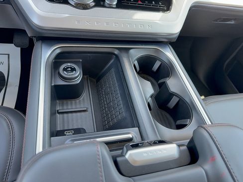 Certified 2025 Ford Expedition Max Active AWD/4WD image 27