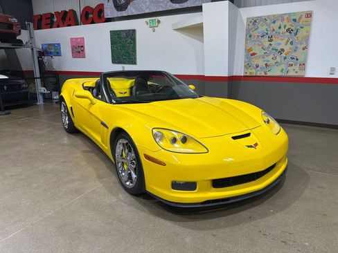 Used 2011 Chevrolet Corvette Grand Sport w/ Preferred Equipment Group image 31