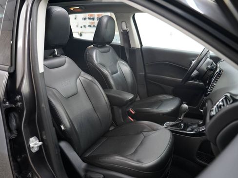 Used 2018 Jeep Compass Limited w/ Navigation Group AWD/4WD image 30