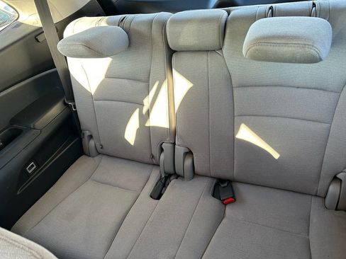 Used 2018 Honda Pilot LX image 9