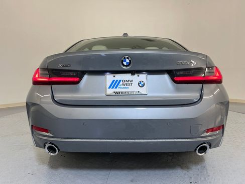 Used 2025 BMW 330i xDrive Sedan AWD/4WD image 9