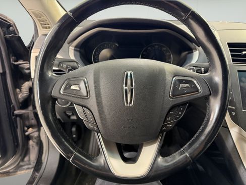 Used 2016 Lincoln MKZ w/ Equipment Group 300A Reserve FWD image 11