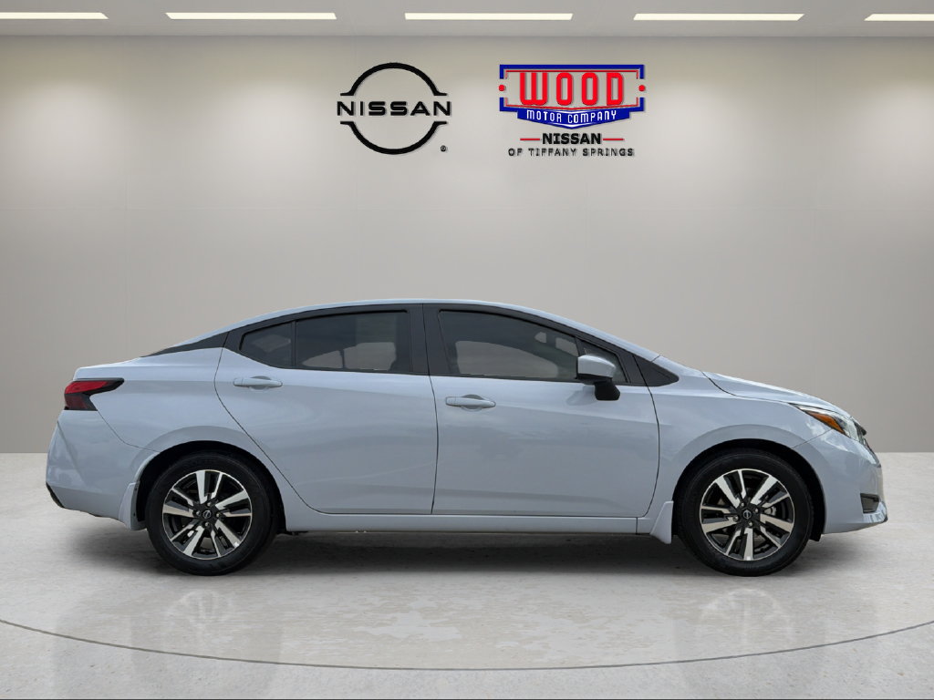 Used 2025 Nissan Versa SV w/ Trunk Package FWD image 2