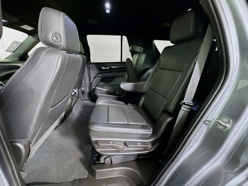 Used 2023 GMC Yukon Denali RWD image 25