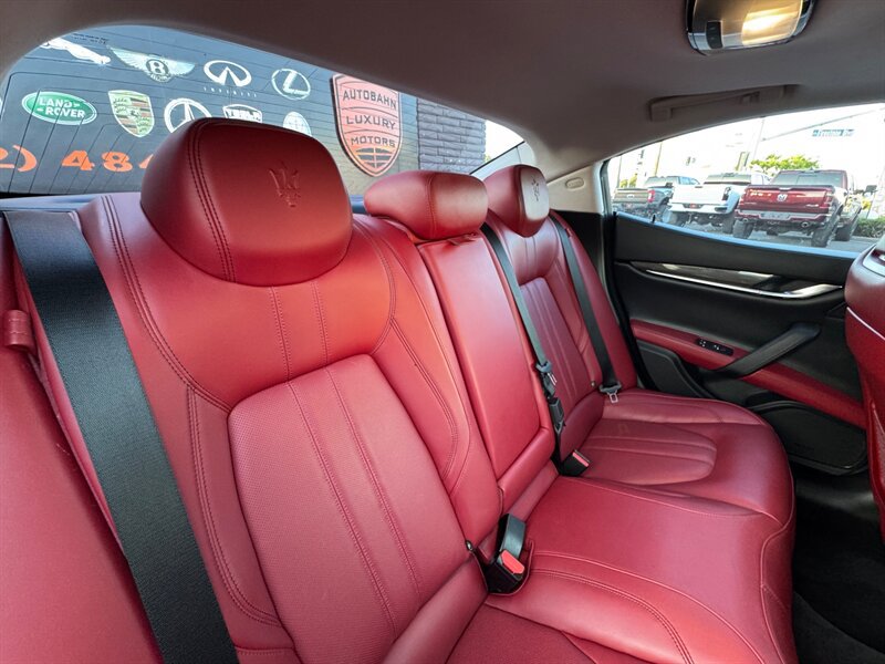Used 2018 Maserati Ghibli S GranSport Q4 AWD/4WD image 45