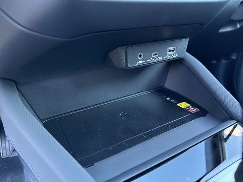 New 2025 Subaru Forester Limited image 24