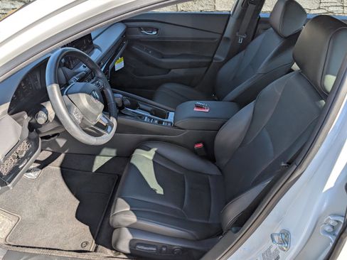 Used 2024 Honda Accord Sport image 14