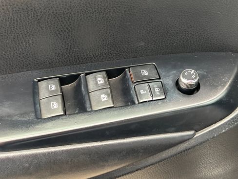 Used 2019 Toyota Highlander XLE image 13