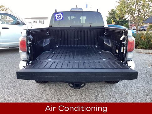 Used 2023 Toyota Tacoma TRD Off-Road image 10