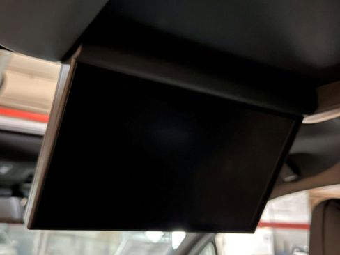 Used 2026 Toyota Sienna XSE image 22