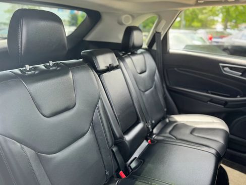 Used 2016 Ford Edge Titanium w/ Equipment Group 301A image 9