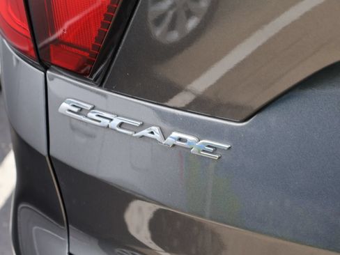 Used 2019 Ford Escape SE AWD/4WD image 8