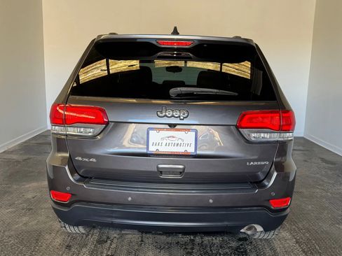 Used 2017 Jeep Grand Cherokee Laredo w/ Quick Order Package 23E image 5