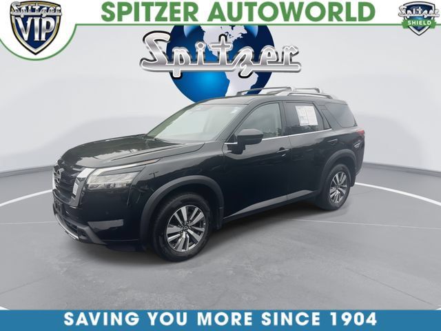 Used 2023 Nissan Pathfinder SL AWD/4WD image 5