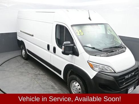 Used 2025 RAM ProMaster 2500 w/ Convenience Group image 23