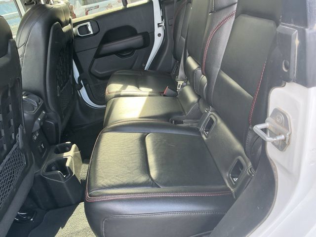 Used 2021 Jeep Gladiator Rubicon AWD/4WD image 16