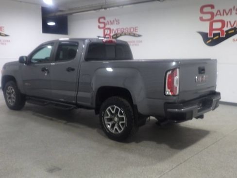 Used 2022 GMC Canyon AT4 AWD/4WD image 2