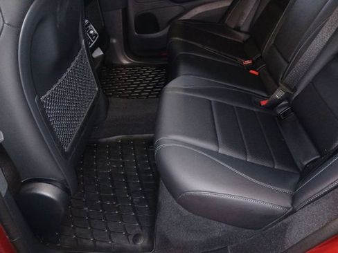 Used 2023 Mercedes-Benz GLE 350 4MATIC image 45