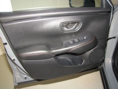 Certified 2024 Honda HR-V Sport image 9