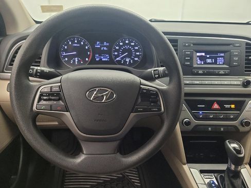 Used 2017 Hyundai Elantra SE FWD image 22