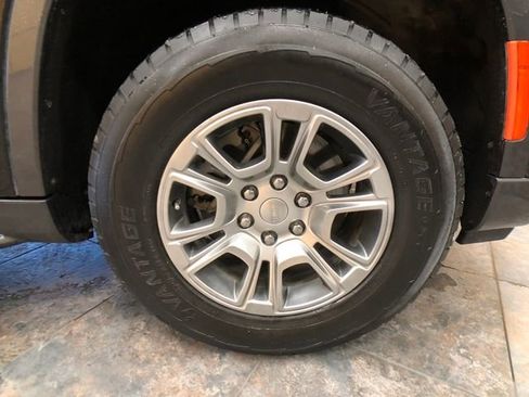 Used 2022 Jeep Wagoneer Series I image 9