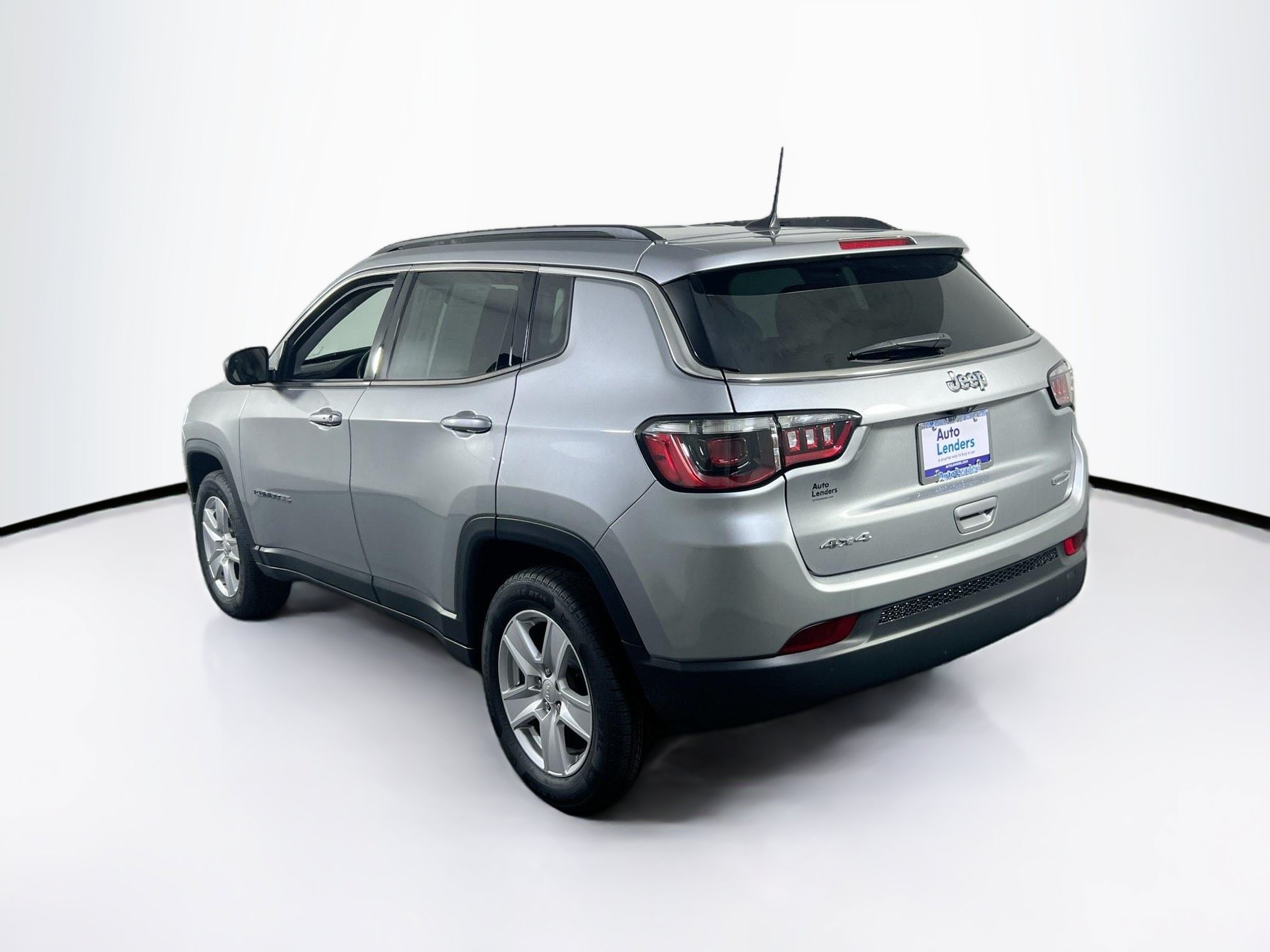 Used 2022 Jeep Compass Latitude w/ Convenience Group AWD/4WD image 7