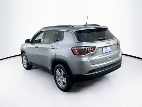 Used 2022 Jeep Compass Latitude w/ Convenience Group AWD/4WD image 7
