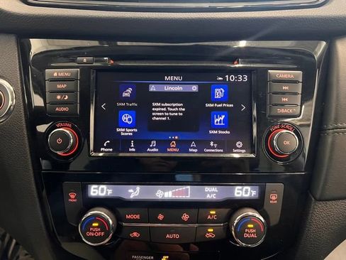 Used 2020 Nissan Rogue SL FWD image 27