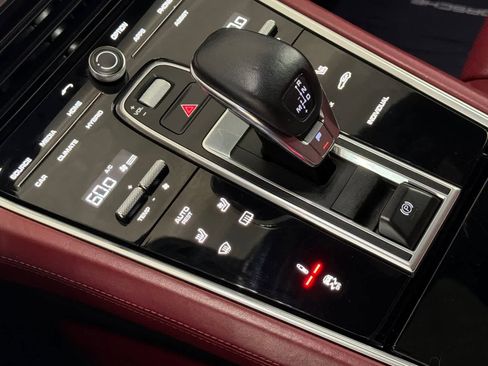 Used 2018 Porsche Panamera Turbo S AWD/4WD image 21