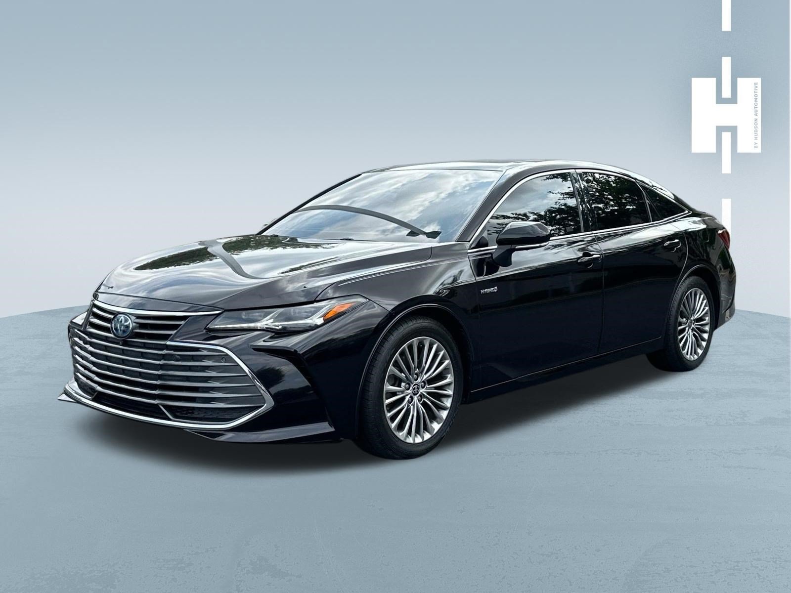 Used 2021 Toyota Avalon Limited w/ Advanced Safety Package FWD image 3