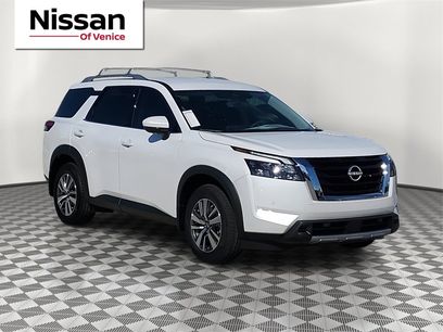 New 2025 Nissan Pathfinder SL