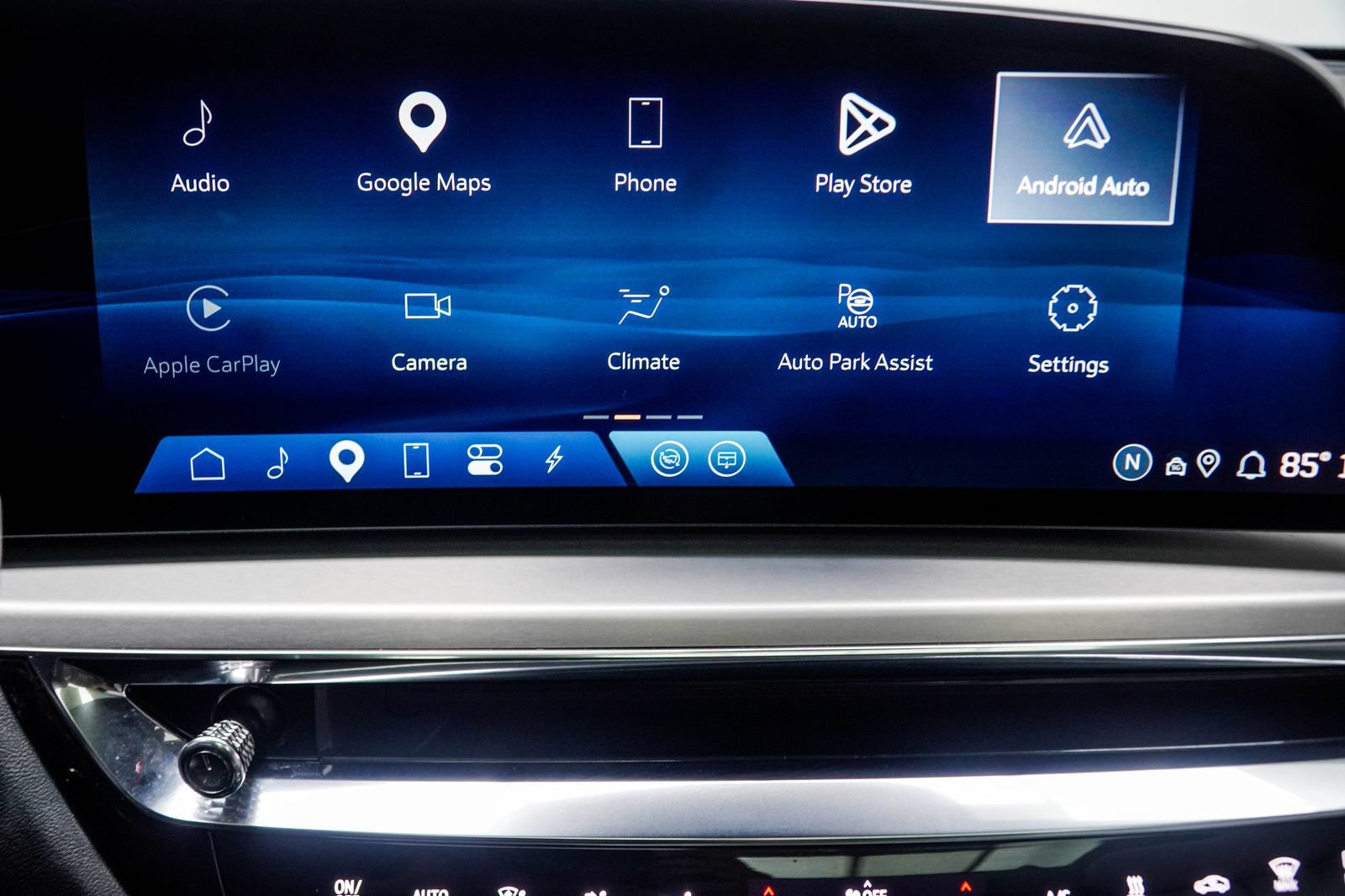 Used 2024 Cadillac Lyriq Sport RWD image 25