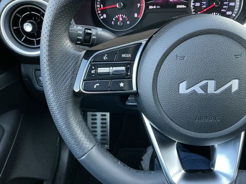 Used 2022 Kia Forte GT-Line w/ GT-Line Premium Package image 11