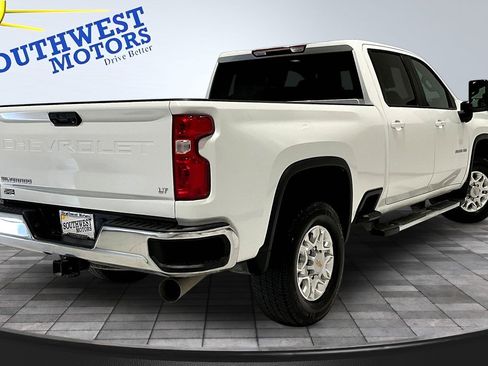 Used 2025 Chevrolet Silverado 2500 LT AWD/4WD image 7