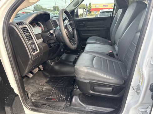 Used 2018 RAM 3500 Tradesman image 11