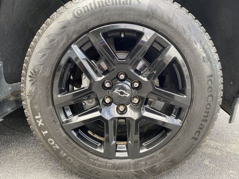 Used 2022 Chevrolet Silverado 1500 RST w/ Max Trailering Package AWD/4WD image 13