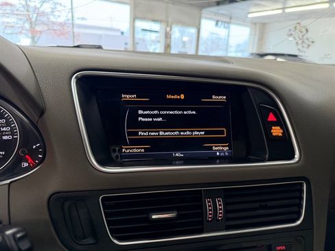 Used 2017 Audi Q5 2.0T Premium Plus w/ Technology Package image 26