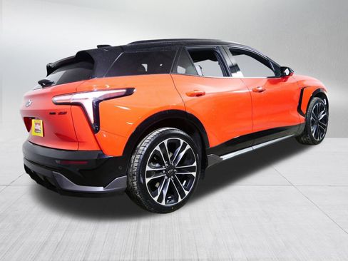 Used 2025 Chevrolet Blazer EV SS w/ Performance Package image 7