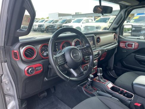 Used 2021 Jeep Wrangler Sport AWD/4WD image 11