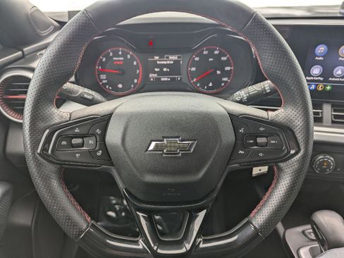 Certified 2024 Chevrolet Trax RS w/ Driver Confidence Package image 18