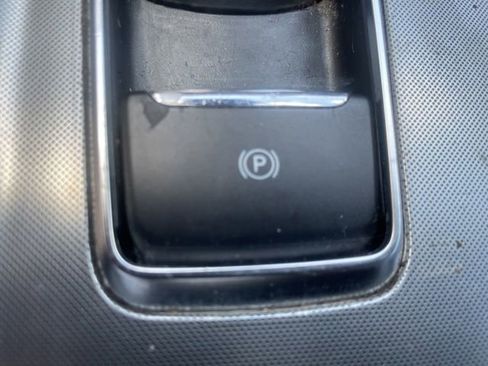 Used 2022 Ford Edge Titanium AWD/4WD image 42