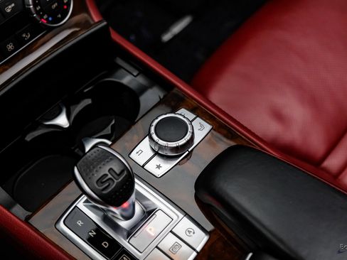 Used 2017 Mercedes-Benz SL 550 image 60