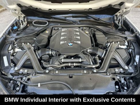 Used 2025 BMW 760i xDrive w/ Executive Package AWD/4WD image 34