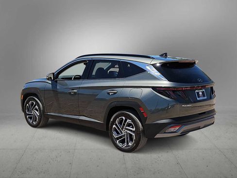 Used 2025 Hyundai Tucson Limited AWD/4WD image 6