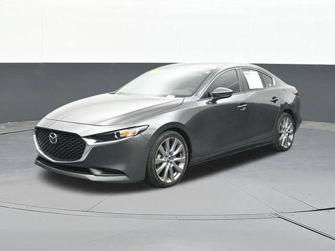 Used 2020 MAZDA MAZDA3 Sedan w/ Select Package FWD image 3