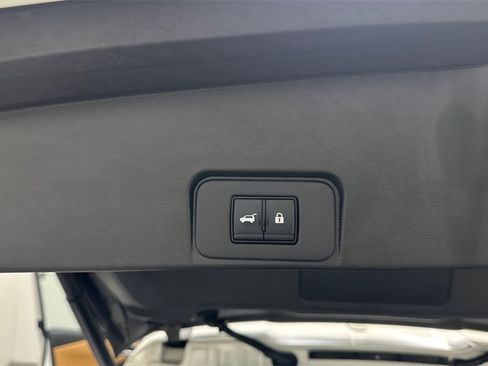 Certified 2023 Nissan Rogue Platinum w/ Platinum Premium Package image 25