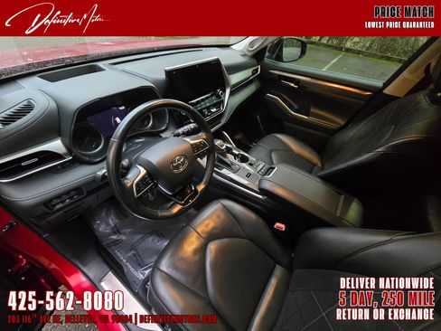 Used 2021 Toyota Highlander Platinum image 17